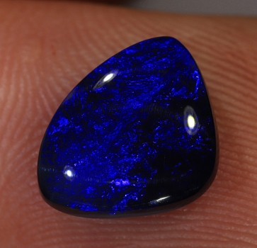 Schwarzopal 2,2 ct blau